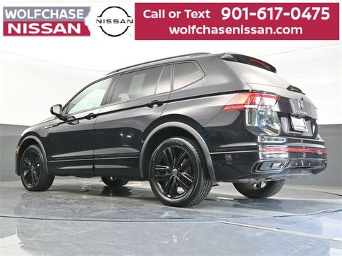 Used 2022 Volkswagen Tiguan SE R-Line image 23