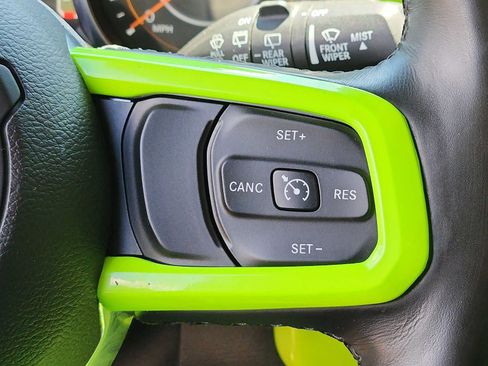 Used 2021 Jeep Wrangler Unlimited Sahara AWD/4WD image 21