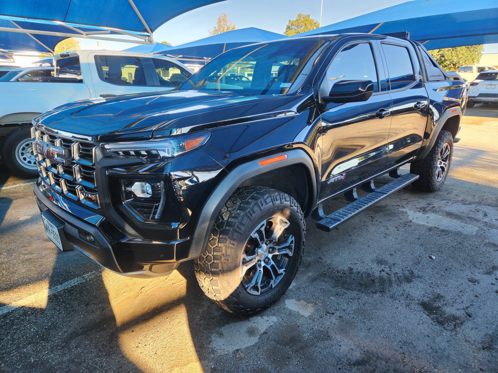 Used 2023 GMC Canyon AT4 w/ AT4 Premium Package AWD/4WD image 2