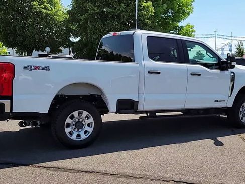 Used 2024 Ford F350 XLT AWD/4WD image 8