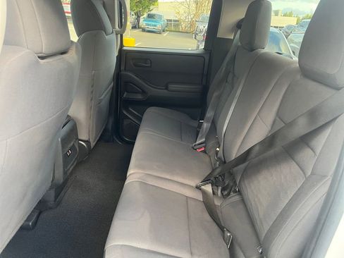 Used 2023 Nissan Frontier S w/ Tow Package image 17