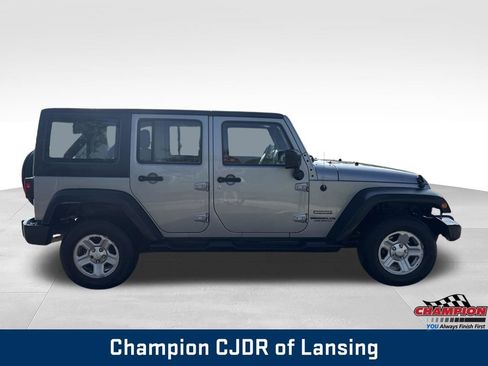 Used 2013 Jeep Wrangler Unlimited Sport AWD/4WD image 8