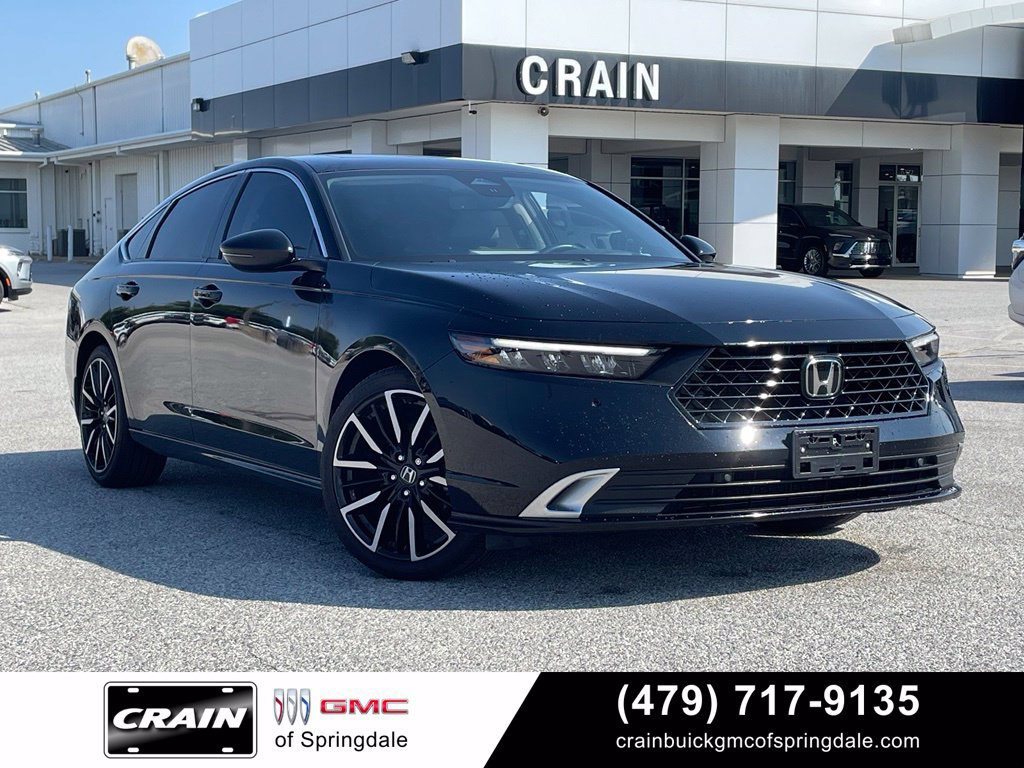 Used 2025 Honda Accord Touring image 1
