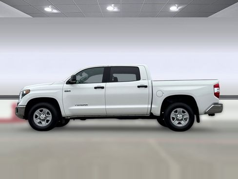 Used 2019 Toyota Tundra SR5 w/ SR5 Upgrade Package RWD image 2