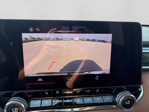 Used 2025 GMC Canyon AT4 AWD/4WD image 28