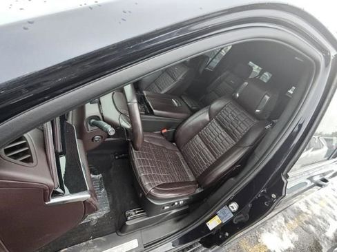 Used 2023 Cadillac Escalade ESV Sport Platinum w/ LPO, ONYX Package image 4