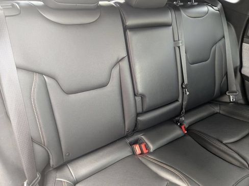 Used 2024 Jeep Compass Latitude AWD/4WD image 29