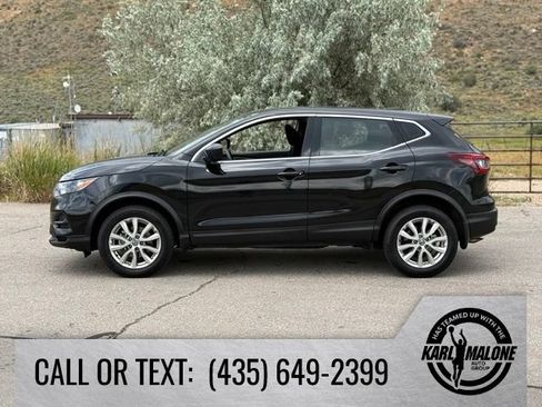 Used 2022 Nissan Rogue Sport S AWD/4WD image 2