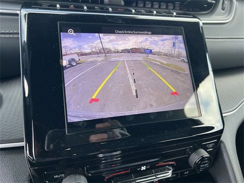 Used 2025 Jeep Grand Cherokee Laredo image 21