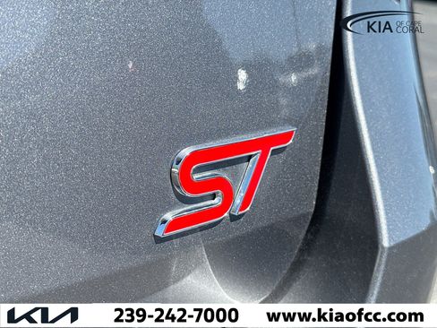 Used 2022 Ford Explorer ST w/ Equipment Group 401A AWD/4WD image 8