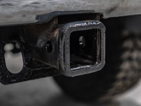 Used 2017 Nissan Titan SV image 52