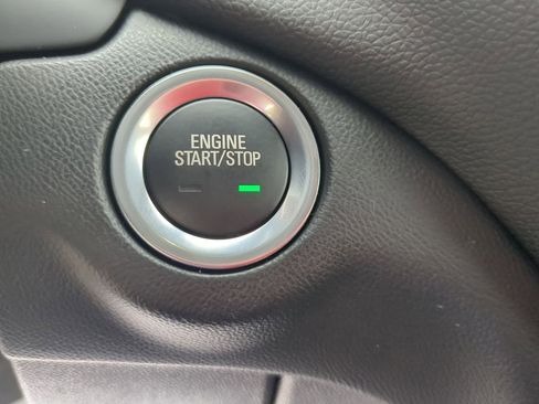 Used 2022 Chevrolet Equinox LT image 17