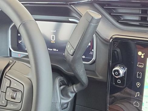 New 2026 GMC Sierra 3500 AT4 w/ AT4 Premium Plus Package AWD/4WD image 16