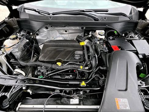 Used 2024 Chevrolet Trax LS w/ Driver Confidence Package image 32