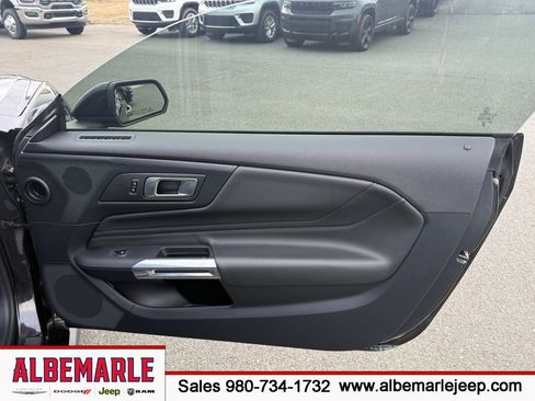 Used 2024 Ford Mustang GT Premium image 26