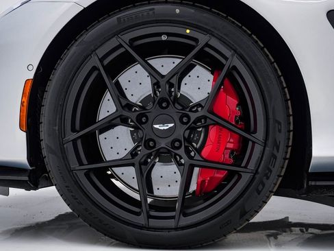 New 2026 Aston Martin Vanquish Convertible image 17