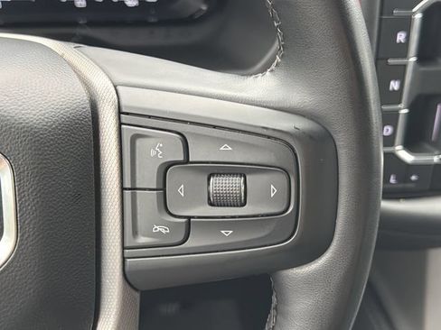 Used 2023 GMC Yukon XL Denali RWD image 24