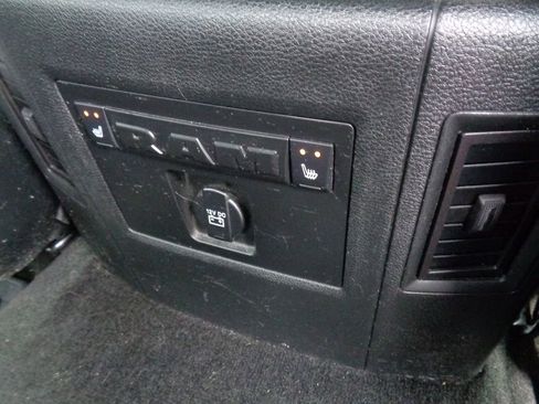 Certified 2017 RAM 1500 Limited image 12