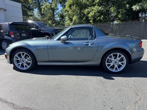 Used 2013 MAZDA MX-5 Miata Grand Touring RWD image 4