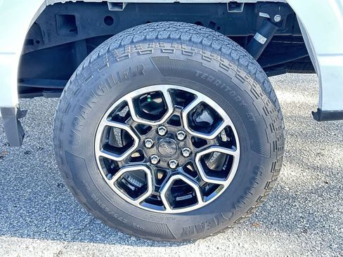 Used 2022 Ford F150 XLT w/ Equipment Group 302A High image 12