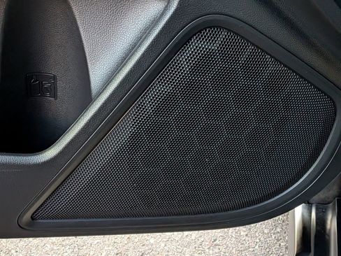 Used 2025 Subaru Outback Premium image 10