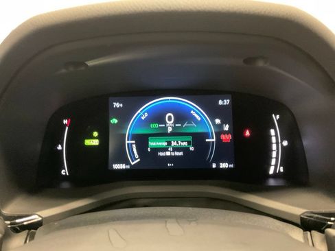 Used 2025 Toyota Camry XSE AWD/4WD image 15