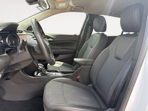 Used 2023 Buick Encore GX Preferred w/ Cold Weather Comfort Package FWD image 9