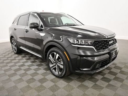 Certified 2023 Kia Sorento EX AWD/4WD image 10
