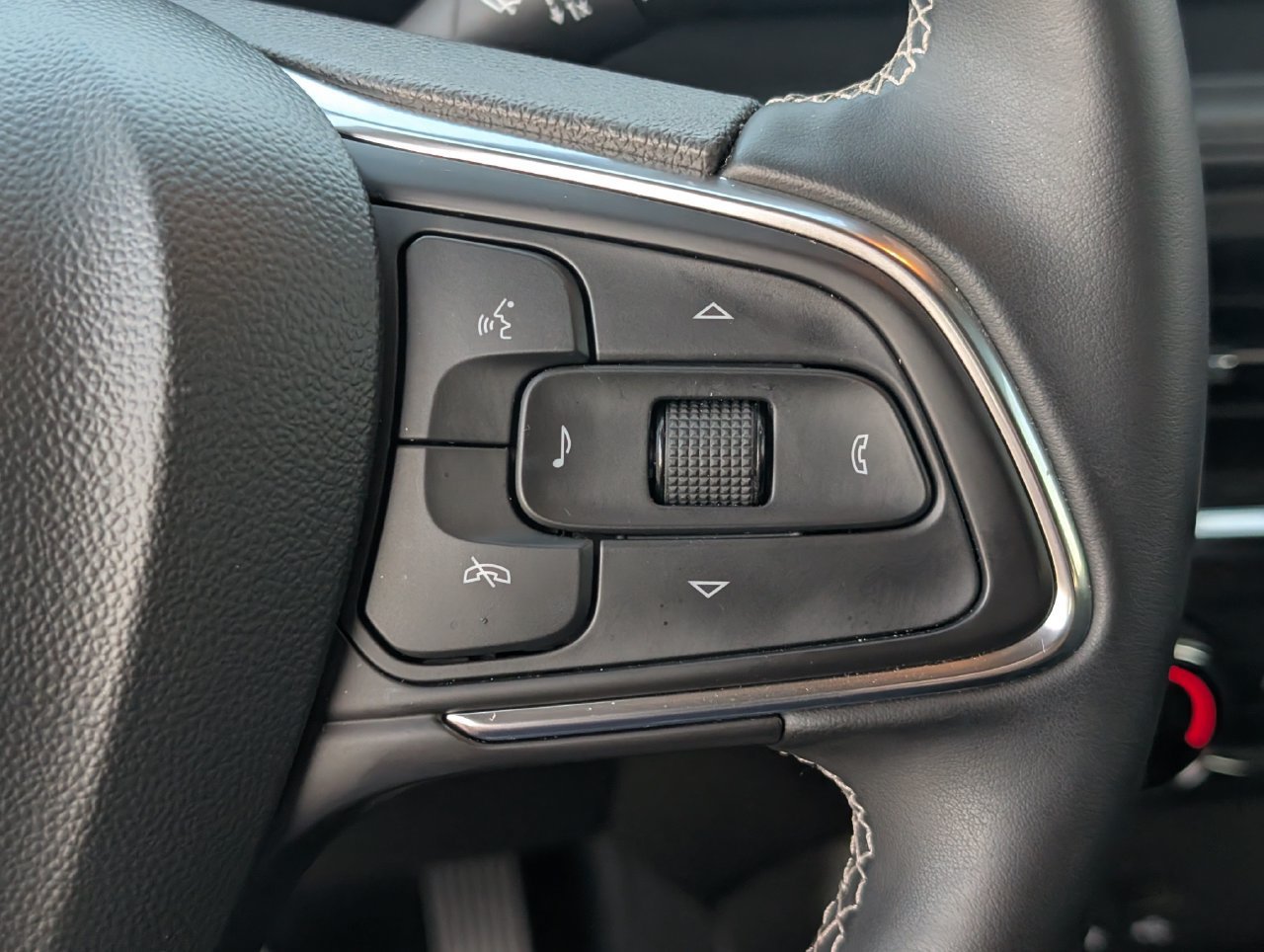 Used 2024 Buick Encore GX Preferred FWD image 21