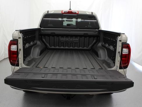 New 2026 GMC Canyon AT4 w/ Technology Plus Package AWD/4WD image 10