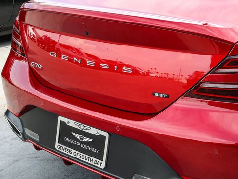 Used 2023 Genesis G70 3.3T w/ Sport Prestige Package image 7
