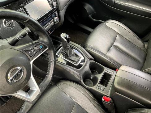 Used 2020 Nissan Rogue SL FWD image 14