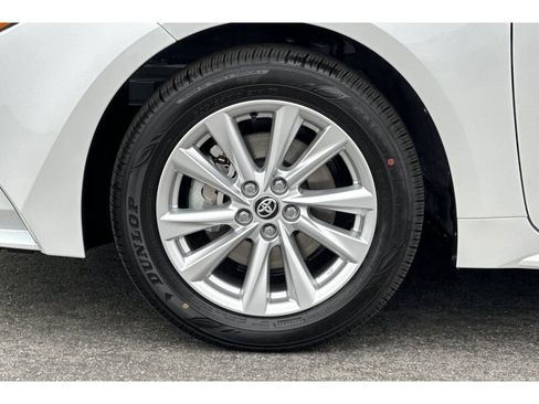 New 2026 Toyota Corolla LE w/ LE Premium Package FWD image 31
