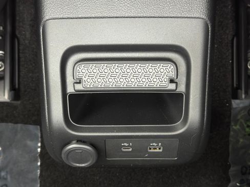 Used 2023 Nissan Ariya Engage image 30