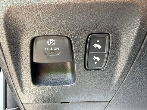 Used 2023 RAM 1500 Big Horn AWD/4WD image 15