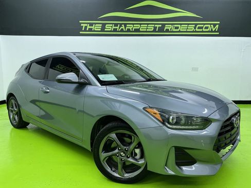 Used 2019 Hyundai Veloster 2.0 FWD image 1