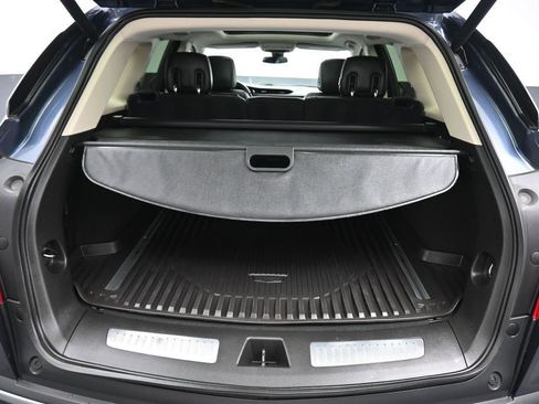 Used 2018 Cadillac XT5 Luxury w/ Driver Awareness Package FWD image 48