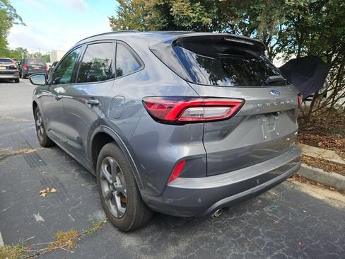 Used 2023 Ford Escape ST-Line w/ Tech Pack #1 AWD/4WD image 9