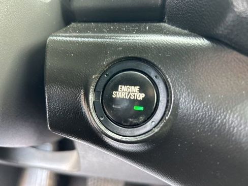 Used 2020 GMC Terrain SLE w/ Driver Convenience Package image 20