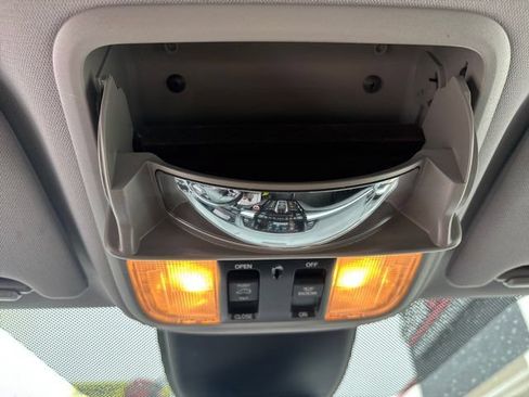 Used 2021 Honda Odyssey Touring image 38
