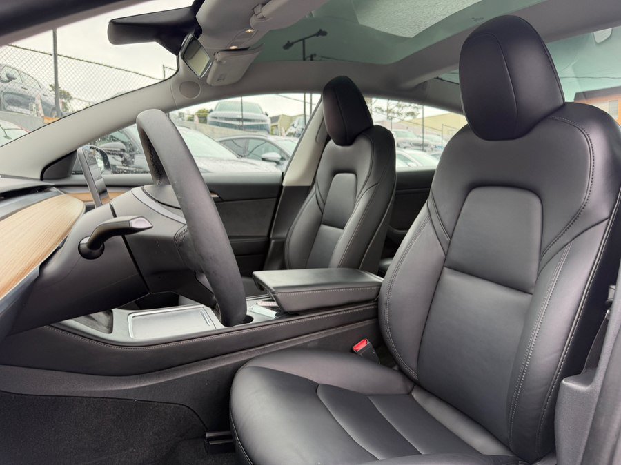 Used 2023 Tesla Model 3 Standard Range RWD image 16