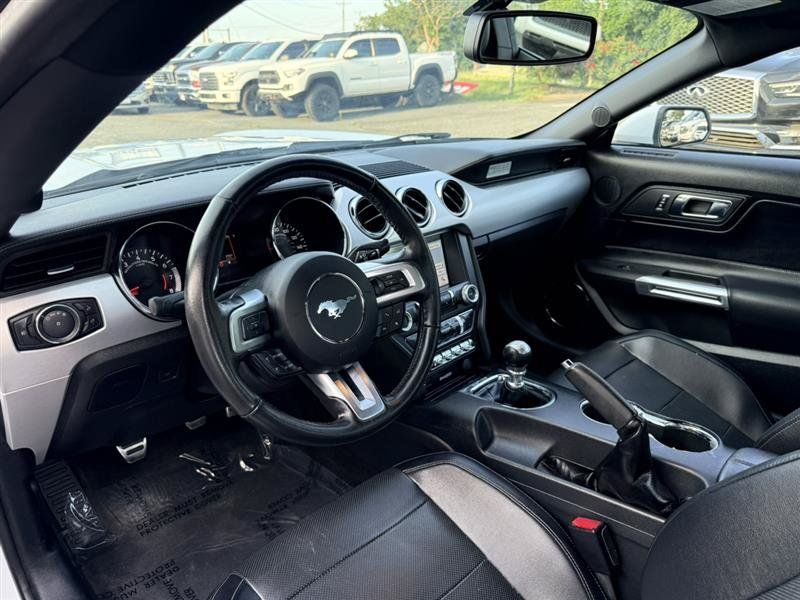 Used 2016 Ford Mustang GT Premium w/ Equipment Group 401A RWD image 20