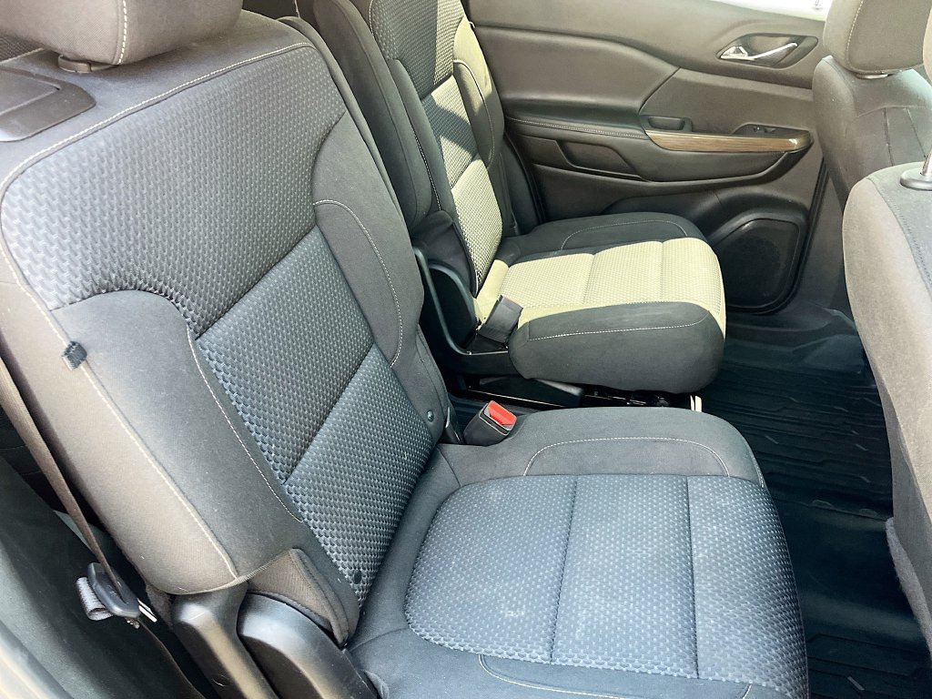 Used 2022 GMC Acadia SLE w/ Driver Convenience Package AWD/4WD image 30