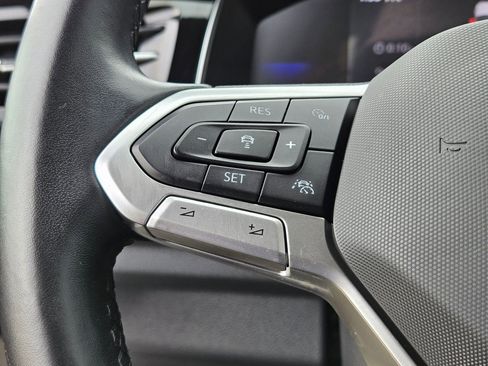 Used 2025 Volkswagen Jetta Sport FWD image 17