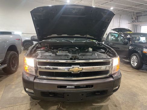Used 2010 Chevrolet Silverado 1500 LTZ w/ Suspension Package, Off-Road AWD/4WD image 32