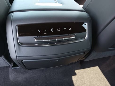 Used 2026 Cadillac Escalade V AWD/4WD image 26
