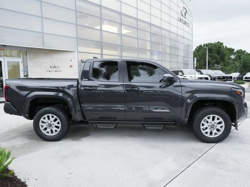 Used 2026 Toyota Tacoma SR5 RWD image 10