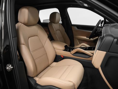 New 2026 Porsche Cayenne image 20