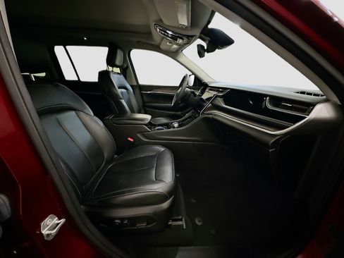 Used 2022 Jeep Grand Cherokee Limited 4xe image 34