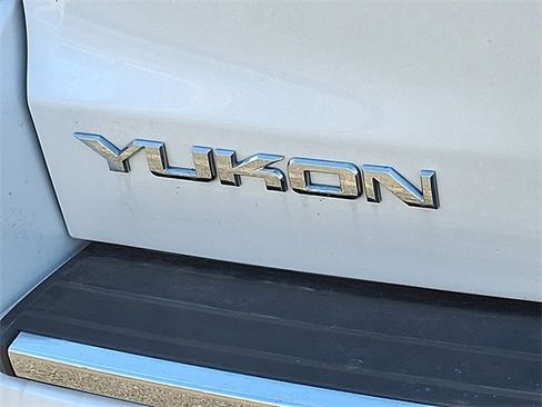 Used 2017 GMC Yukon Denali image 36